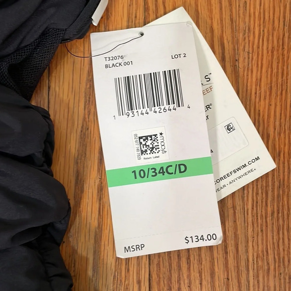 Coco Reef Contours Sterling Bra-Sized One-Piece Swimsuit Black size 10 34C/D NWT - Picture 5 of 9